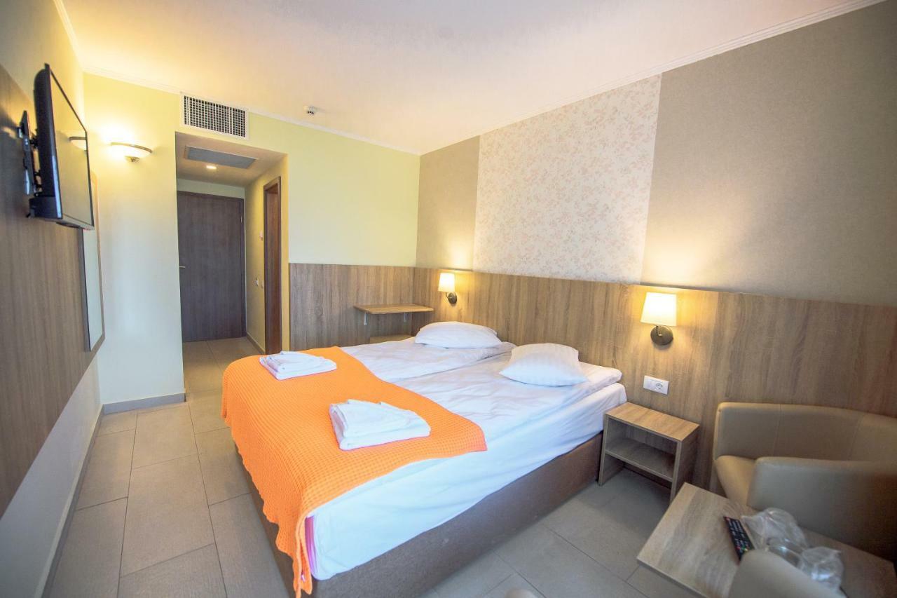Hotel Piccadilly Мамая Экстерьер фото
