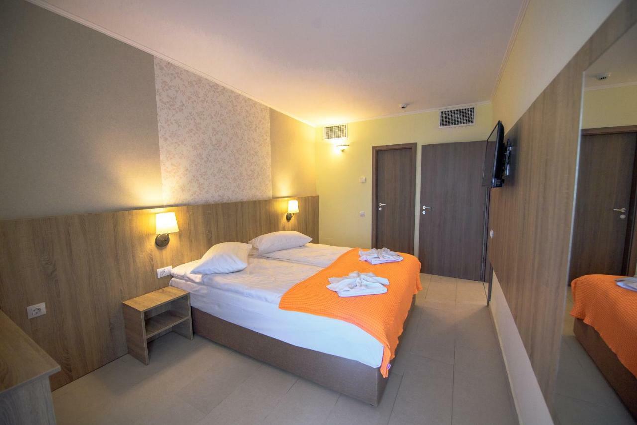 Hotel Piccadilly Мамая Экстерьер фото