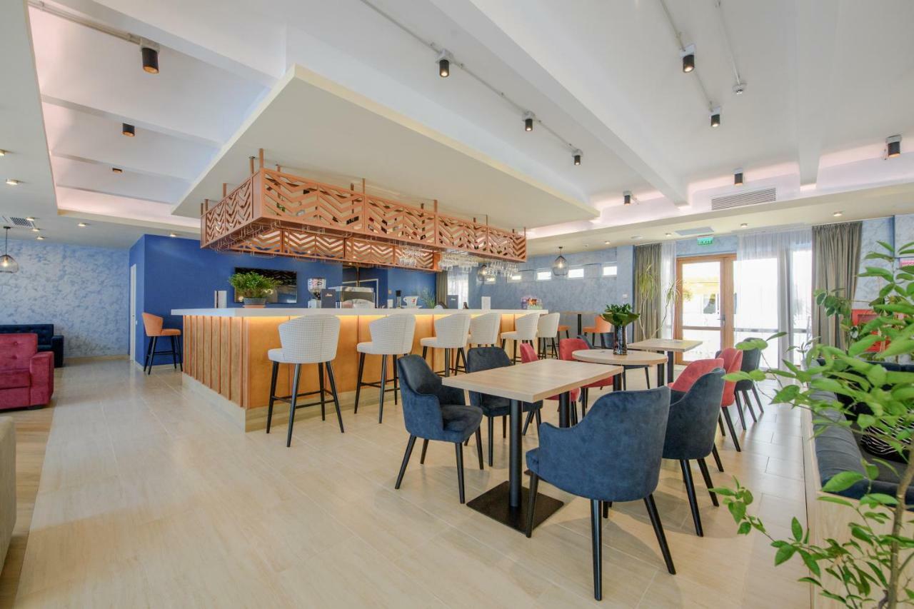 Hotel Piccadilly Мамая Экстерьер фото